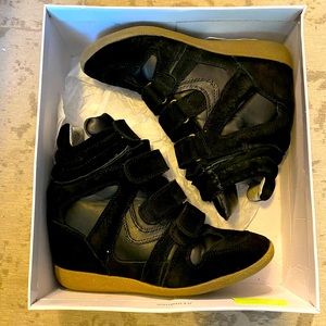 Steve Madden wedge sneakers. Black